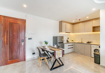 1 Bedroom Serviced Apartment For Rent - Phsar Depou 1, Phnom Penh thumbnail