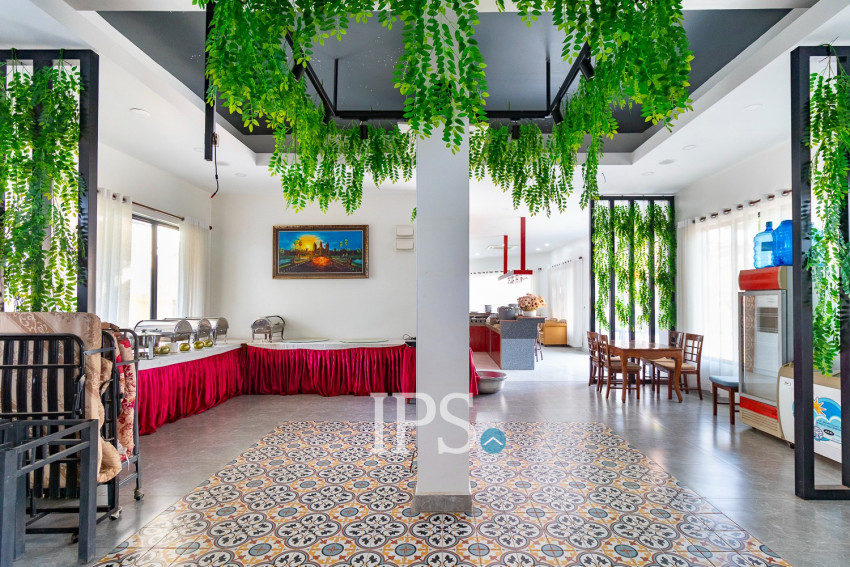 20 Bedroom Hotel and Restaurant Space For Rent - Slor Kram, Siem Reap
