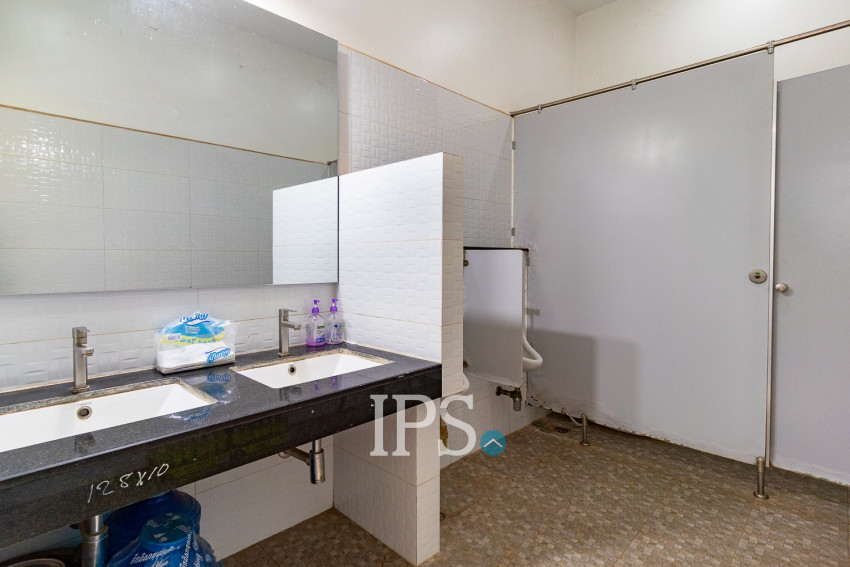 20 Bedroom Hotel For Rent - Slor Kram, Siem Reap