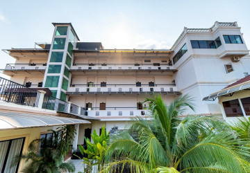 20 Bedroom Hotel For Rent - Slor Kram, Siem Reap thumbnail