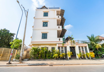 20 Bedroom Hotel For Rent - Slor Kram, Siem Reap thumbnail