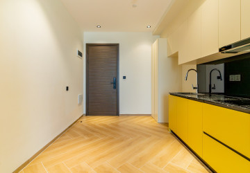 24th Floor 1 Bedroom Condo Type B1 For Sale - Time Square 306, BKK1, Phnom Penh thumbnail