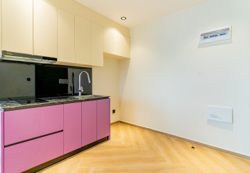 24th Floor 1 Bedroom Condo Type C3 For Sale - Time Square 306, BKK1, Phnom Penh thumbnail