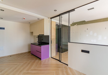 8th Floor 1 Bedroom Condo Type C5 For Sale - Time Square 306, BKK1, Phnom Penh thumbnail