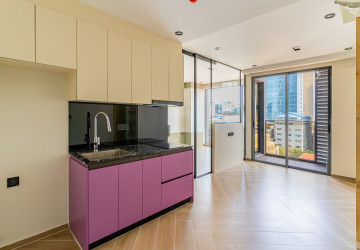 8th Floor 1 Bedroom Condo Type C5 For Sale - Time Square 306, BKK1, Phnom Penh thumbnail