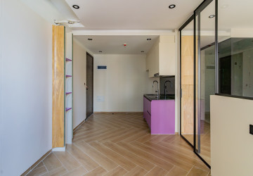 8th Floor 1 Bedroom Condo Type C5 For Sale - Time Square 306, BKK1, Phnom Penh thumbnail