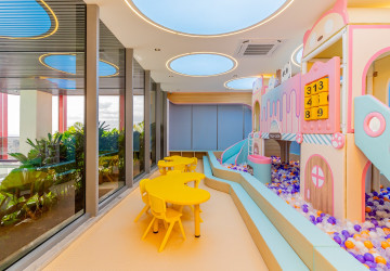 24th Floor 2 Bedroom Condo For Sale - Time Square 5, BKK1, Phnom Penh thumbnail