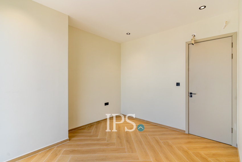 24th Floor 2 Bedroom Condo For Sale - Time Square 5, BKK1, Phnom Penh