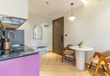 1 Bedroom Condo For Rent - Time Square 5, BKK1, Phnom Penh thumbnail