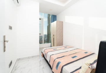 28th Floor 2 Bedroom Condo For Sale - J Tower 2, BKK1, Phnom Penh thumbnail