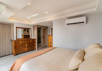 17th Floor 3 Bedroom Condo For Sale - Parc 21 Residence, Boeung Trabek, Phnom Penh thumbnail