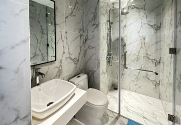 20th Floor 2 Bedroom Condo For Sale - J Tower 2, BKK1, Phnom Penh thumbnail