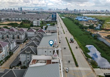 4 Bedroom Double Shophouse For Sale - Chrang Chamres 1, Phnom Penh thumbnail