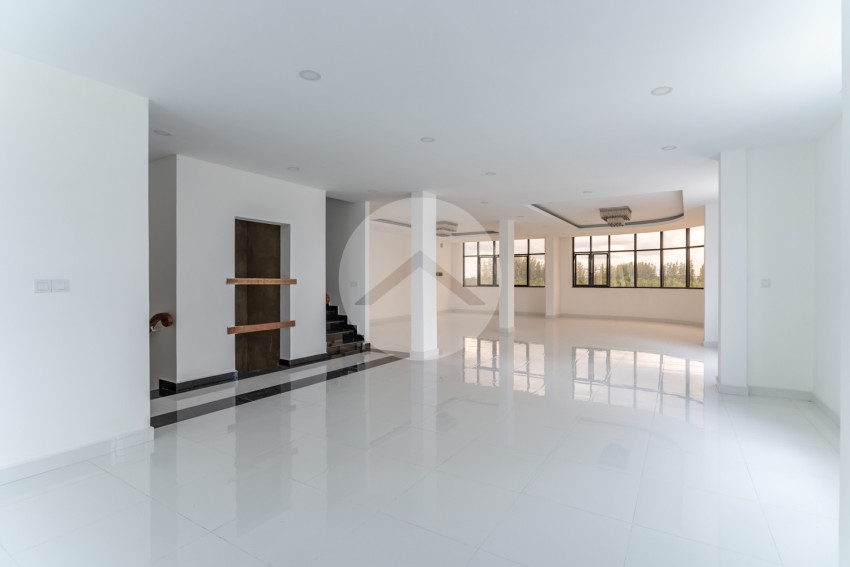 4 Bedroom Double Shophouse For Sale - Chrang Chamres 1, Phnom Penh