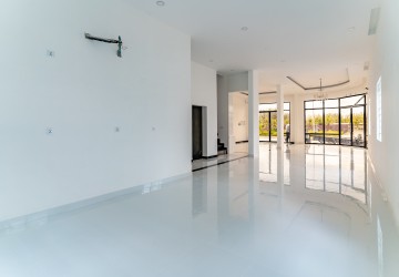 4 Bedroom Double Shophouse For Sale - Chrang Chamres 1, Phnom Penh thumbnail