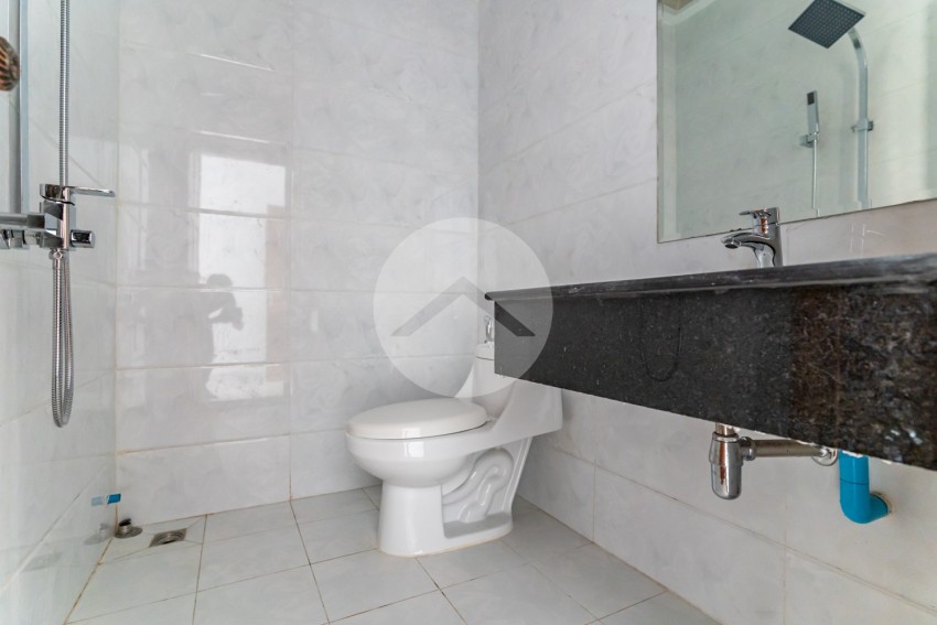 4 Bedroom Double Shophouse For Sale - Chrang Chamres 1, Phnom Penh