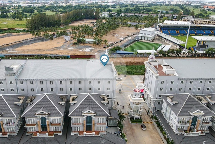 4 Bedroom Double Shophouse For Sale - Chrang Chamres 1, Phnom Penh