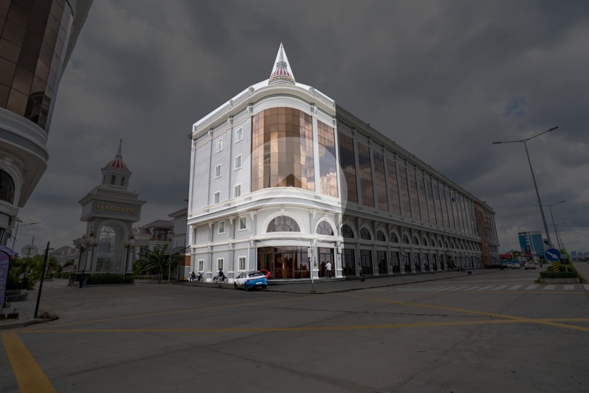 4 Bedroom Double Shophouse For Sale - Chrang Chamres 1, Phnom Penh