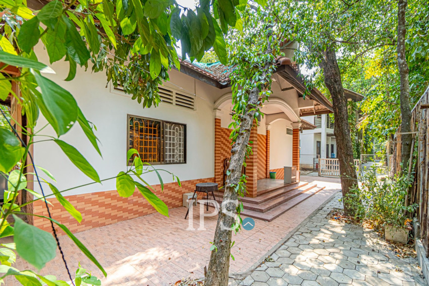 2 Bedroom House For Rent - Slor Kram, Siem Reap