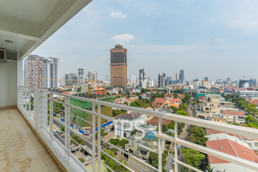4 Bedroom Condo For Rent - De Castle Noblesse, Beoung Kak 1, Phnom Penh