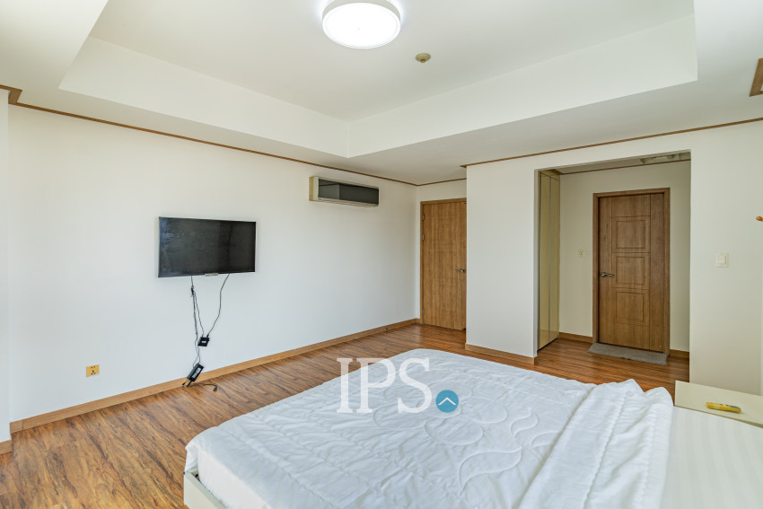 4 Bedroom Condo For Rent - De Castle Noblesse, Beoung Kak 1, Phnom Penh