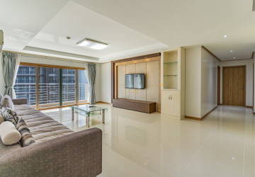 4 Bedroom Condo For Rent - De Castle Noblesse, Beoung Kak 1, Phnom Penh thumbnail