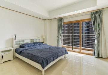 4 Bedroom Condo For Rent - De Castle Noblesse, Beoung Kak 1, Phnom Penh thumbnail