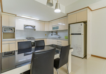 4 Bedroom Condo For Rent - De Castle Noblesse, Beoung Kak 1, Phnom Penh thumbnail