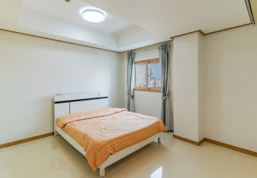 4 Bedroom Condo For Rent - De Castle Noblesse, Beoung Kak 1, Phnom Penh thumbnail