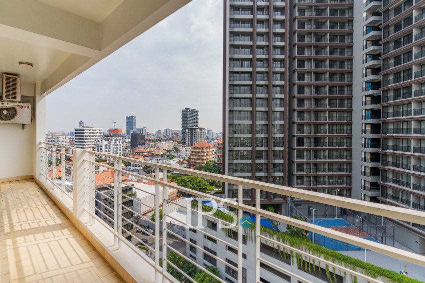 4 Bedroom Condo For Rent - De Castle Noblesse, Beoung Kak 1, Phnom Penh