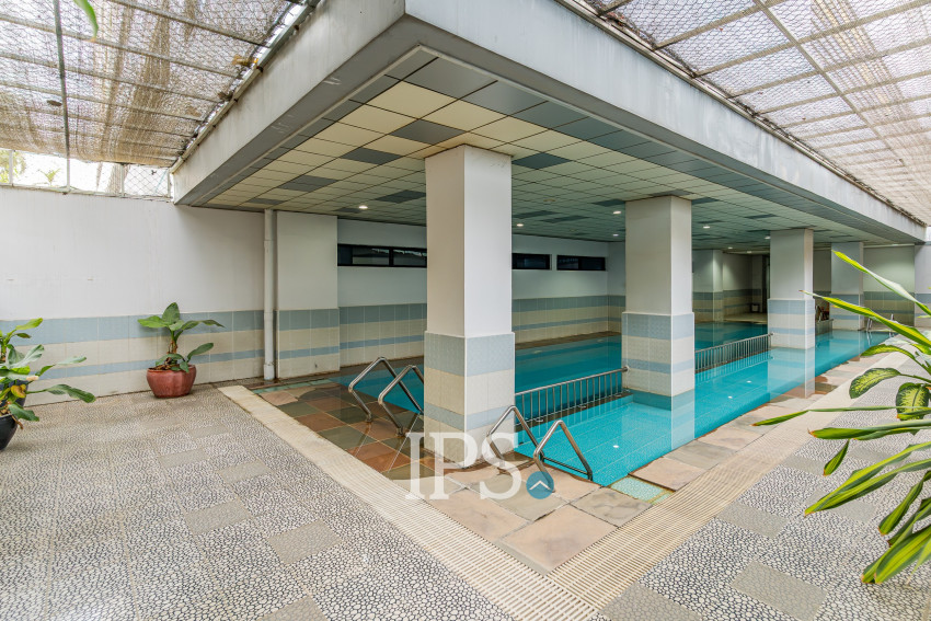 4 Bedroom Condo For Rent - De Castle Noblesse, Beoung Kak 1, Phnom Penh