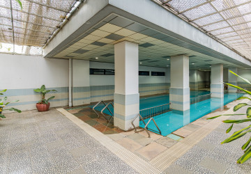 4 Bedroom Condo For Rent - De Castle Noblesse, Beoung Kak 1, Phnom Penh thumbnail