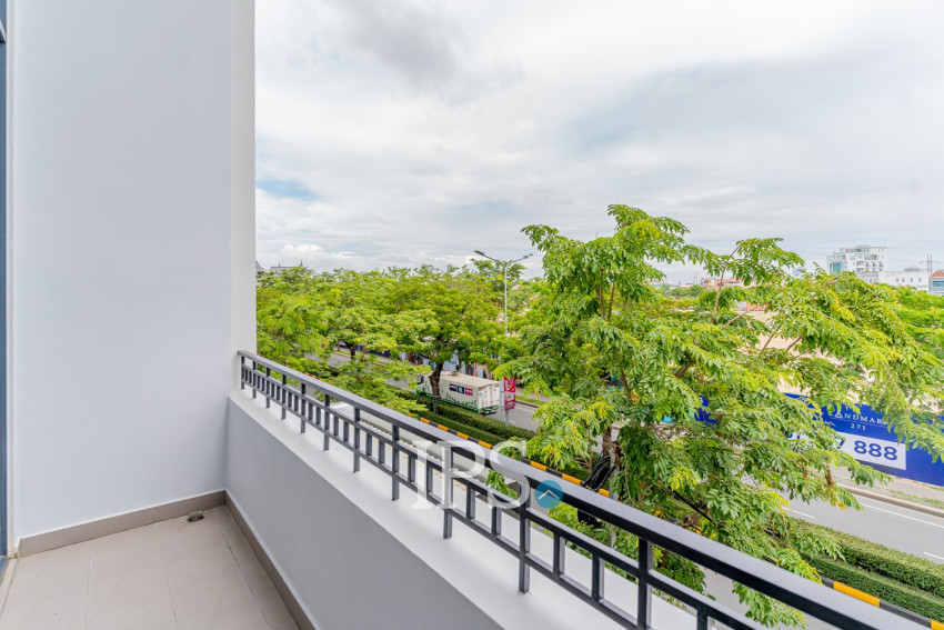 4 Bedroom Corner Shophouse For Rent - Borey Chip Mong 271, Khan Meanchey, Phnom Penh