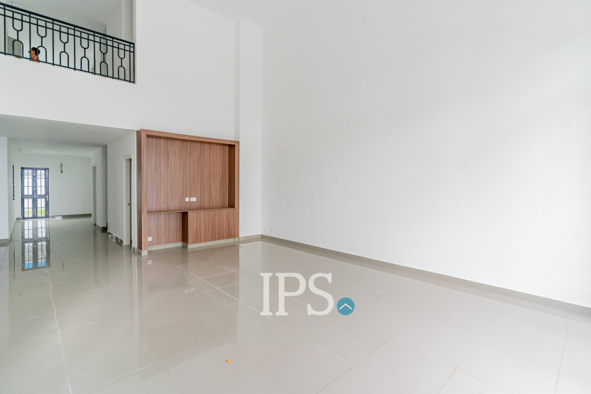 4 Bedroom Corner Shophouse For Rent - Borey Chip Mong 271, Khan Meanchey, Phnom Penh