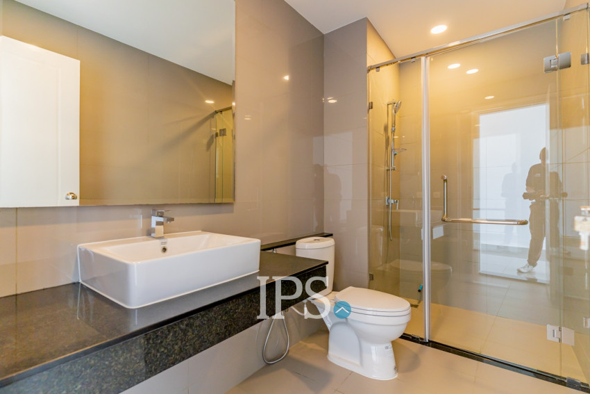 4 Bedroom Corner Shophouse For Rent - Borey Chip Mong 271, Khan Meanchey, Phnom Penh