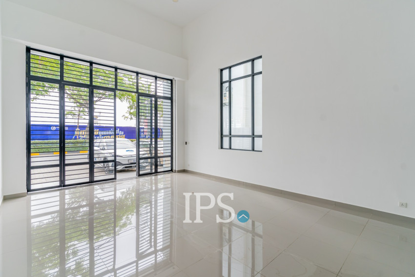 4 Bedroom Corner Shophouse For Rent - Borey Chip Mong 271, Khan Meanchey, Phnom Penh