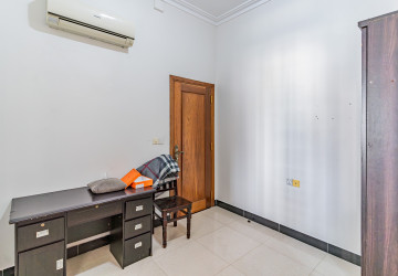 2 Bedroom Apartment For Rent - Toul Tum Poung 1, Phnom Penh thumbnail