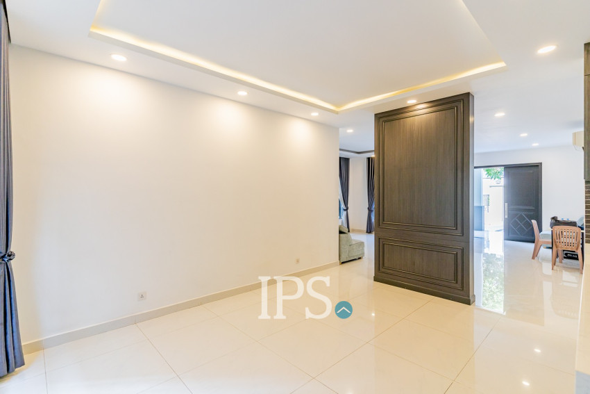 6 Bedroom Queen II Villa For Sale - Chip Mong Grand Phnom Penh, Khmounh, Phnom Penh