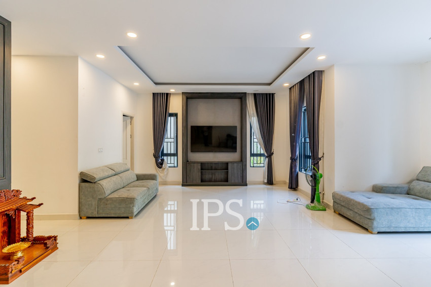 6 Bedroom Queen II Villa For Sale - Chip Mong Grand Phnom Penh, Khmounh, Phnom Penh