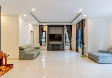 6 Bedroom Queen II Villa For Sale - Chip Mong Grand Phnom Penh, Khmounh, Phnom Penh thumbnail