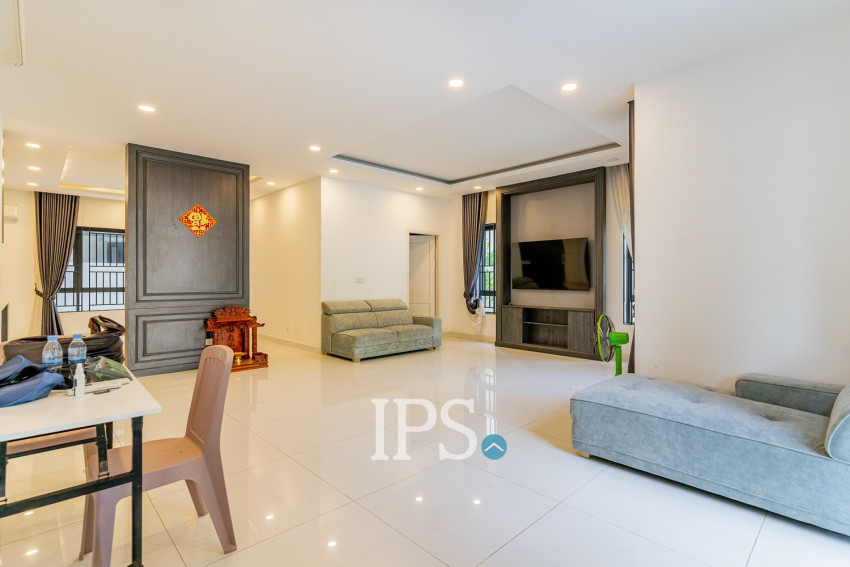6 Bedroom Queen II Villa For Sale - Chip Mong Grand Phnom Penh, Khmounh, Phnom Penh