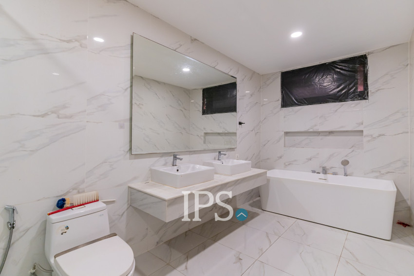 6 Bedroom Queen II Villa For Sale - Chip Mong Grand Phnom Penh, Khmounh, Phnom Penh