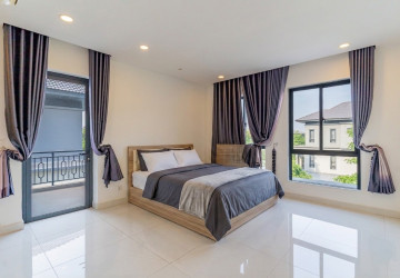 6 Bedroom Queen II Villa For Sale - Chip Mong Grand Phnom Penh, Khmounh, Phnom Penh thumbnail