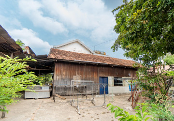 22 Bedroom Guesthouse For Rent - Sala Kamreuk, Siem Reap thumbnail