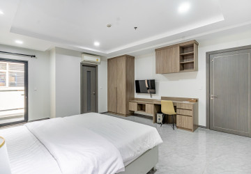 3 Bedroom Serviced Apartment For Rent - Chroy Changvar, Phnom Penh thumbnail
