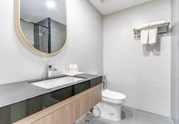 4 Bedroom Serviced Apartment For Rent - Chroy Changvar, Phnom Penh thumbnail
