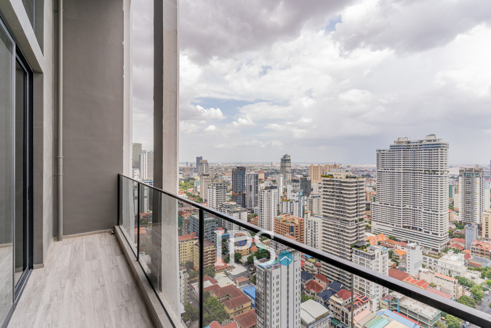 37th Floor 4 Bedroom Duplex Condo For Sale – Time Square 7, Toul Kork, Phnom Penh - Image 17