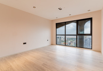 37th Floor 4 Bedroom Duplex Condo For Sale – Time Square 7, Toul Kork, Phnom Penh photo 5