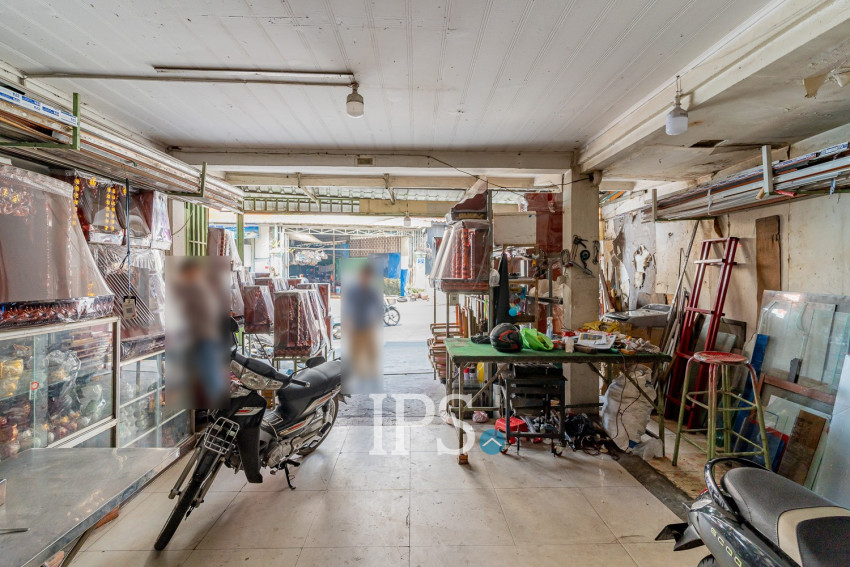 3 Bedroom Shophouse For Sale - Boeung Kak 1, Phnom Penh
