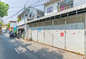3 Bedroom Shophouse For Sale - Boeung Kak 1, Phnom Penh thumbnail